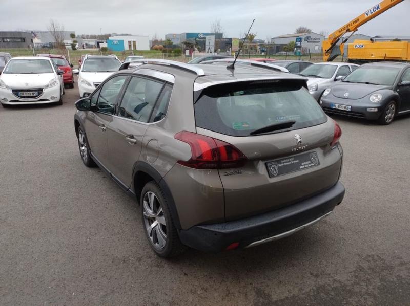 Peugeot 2008 1.2 Puretech 110 s&amp;amp;S Allure