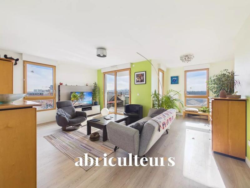 Appartement - 105 m² - 5 pièces