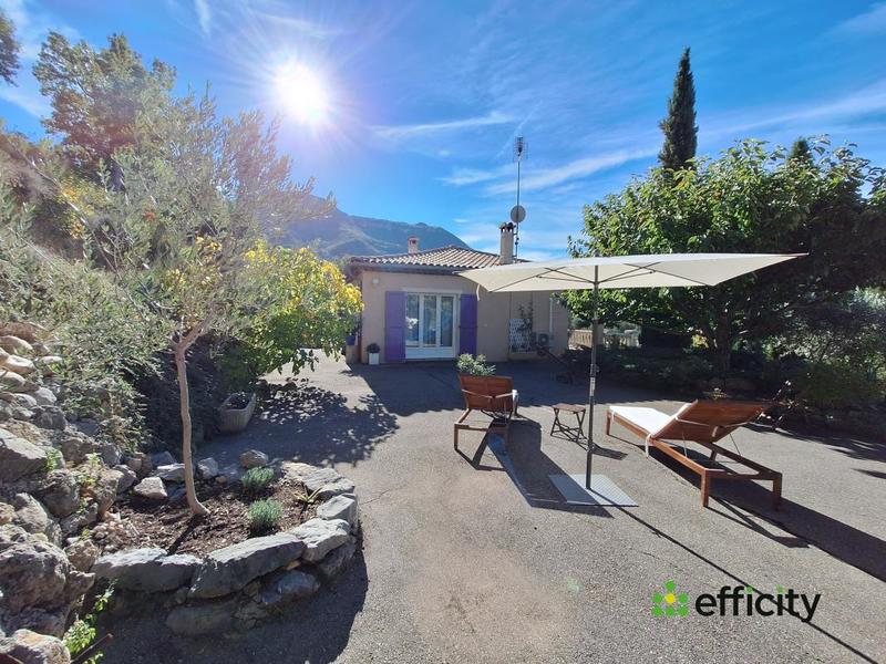 Villa - 168 m² - 6 pièces