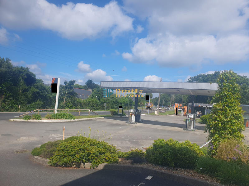 Local d'activités - 1 335 m²