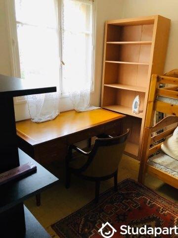 Chambre - 12 m² - 1 pièce
