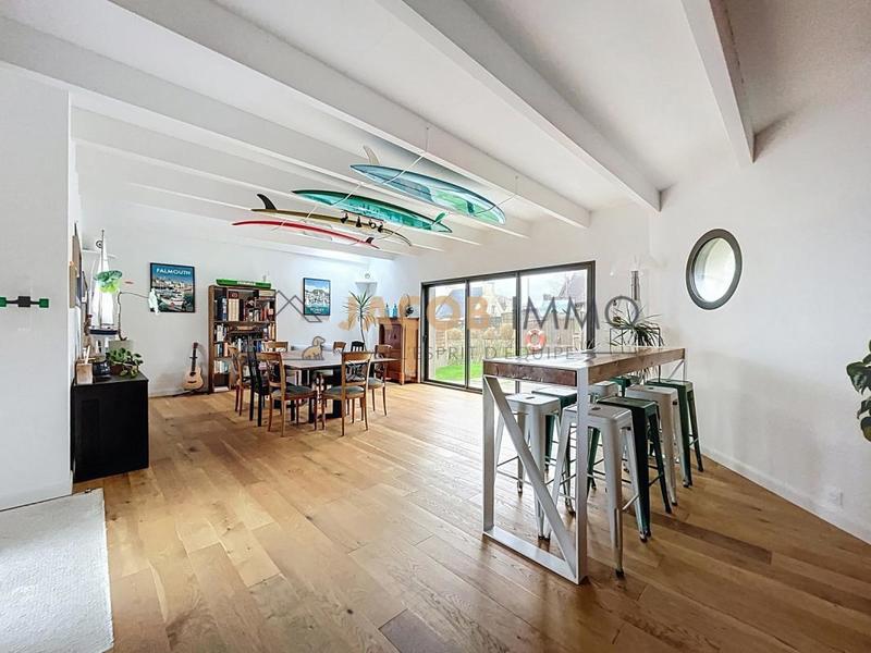 Maison - 173 m² - 8 pièces