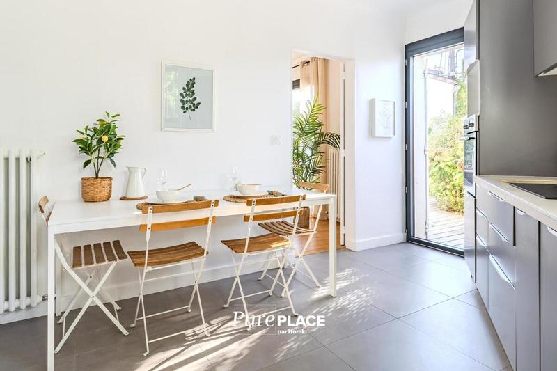 Maison - 186 m² - 7 pièces