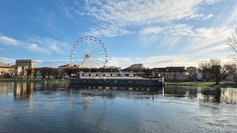 Local commercial - 89 m² - 4 pièces