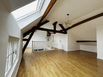 Appartement - 82 m² - 3 pièces