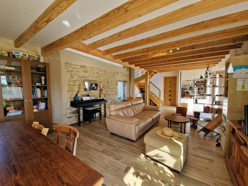 Maison - 106 m² - 5 pièces
