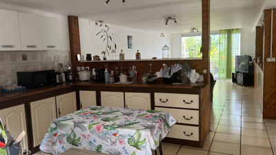 Maison - 140 m² - 6 pièces