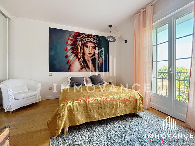 Maison - 275 m² - 7 pièces