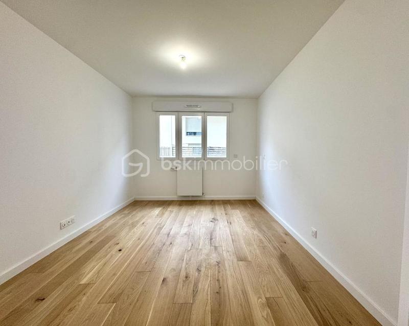 Appartement - 90 m² - 4 pièces