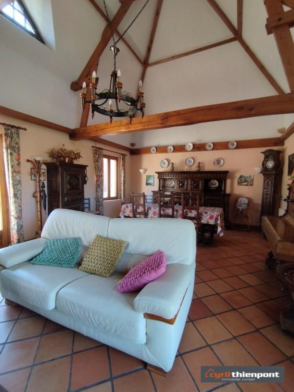 Corps de ferme - 188 m² - 7 pièces