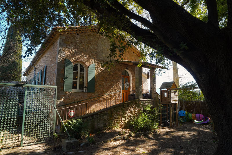 Bastide - 684 m² - 10 pièces