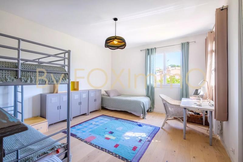 Maison - 211 m² - 6 pièces