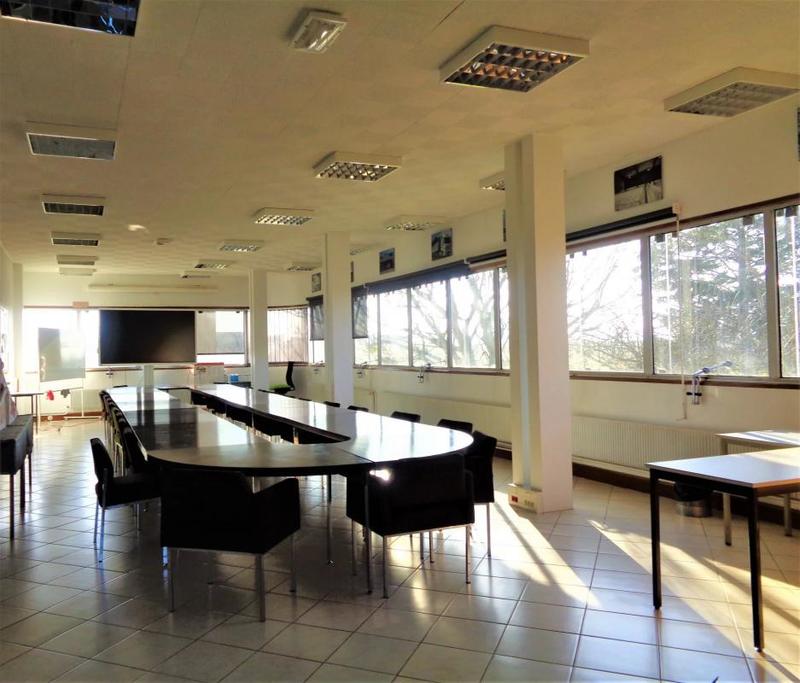 Immeuble - 985 m² - 10 pièces