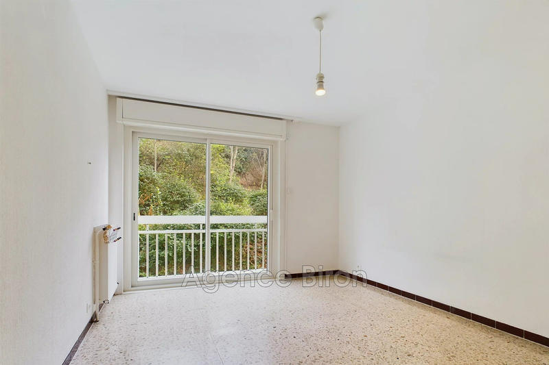 Appartement - 107 m² - 4 pièces