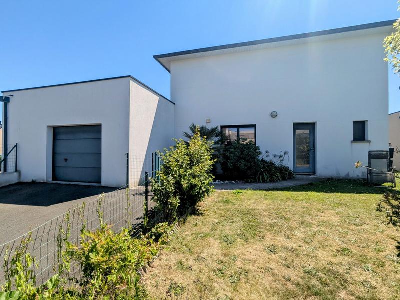 Maison contemporaine - 136 m² - 5 pièces