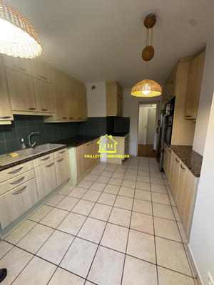 Appartement - 134 m² - 5 pièces