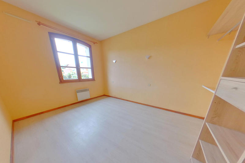 Maison - 83 m² - 4 pièces