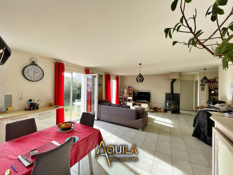 Maison - 90 m² - 4 pièces