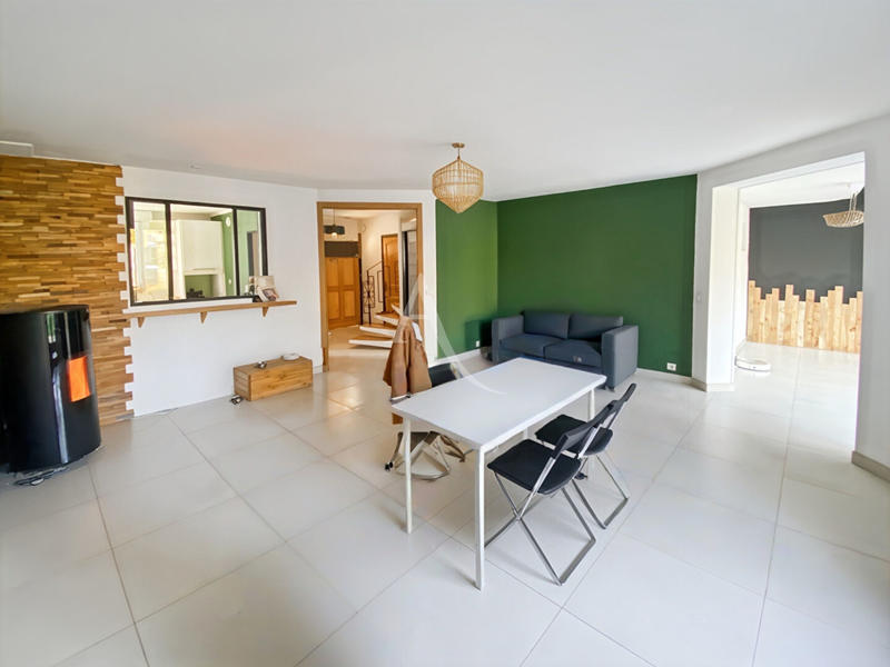 Maison - 115 m² - 6 pièces