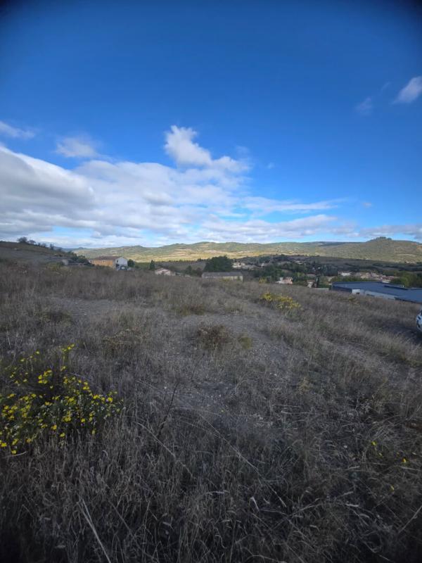 Terrain constructible - 2 463 m²