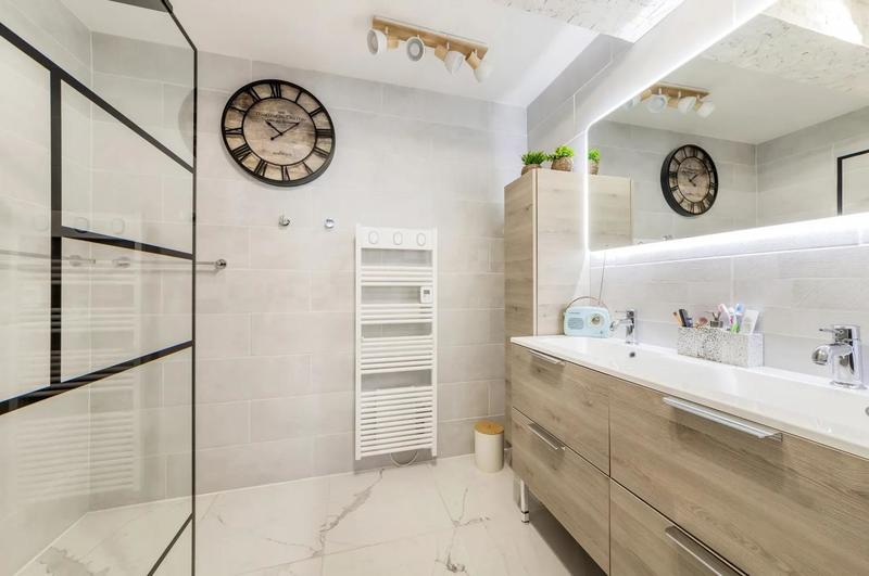 Maison - 186 m² - 7 pièces