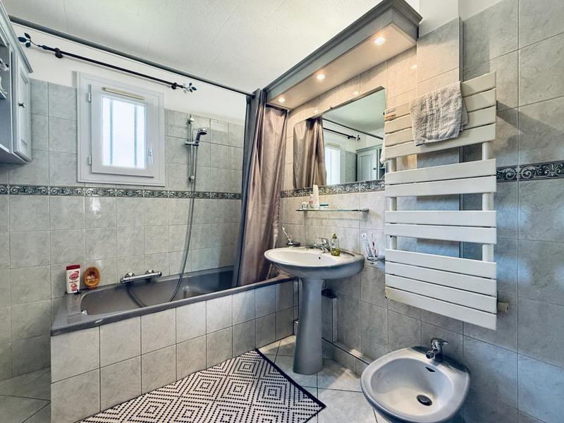 Maison - 135 m² - 6 pièces