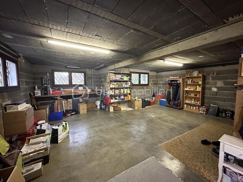 Maison - 161 m² - 7 pièces