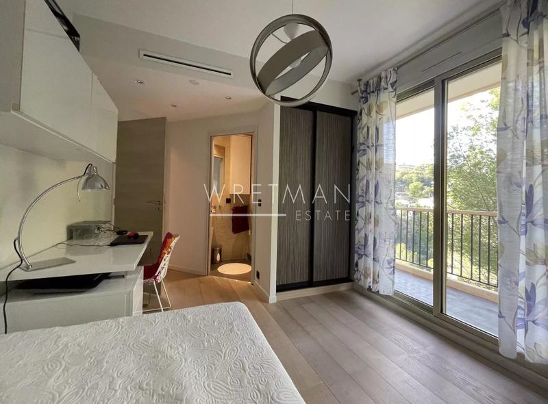 Appartement - 80 m² - 3 pièces