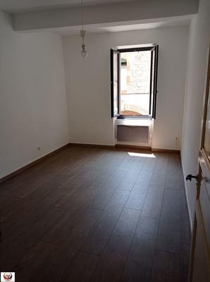 Maison de village - 120 m² - 7 pièces