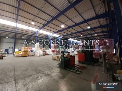 Local d'activité / Entrepôt - 1 928 m²