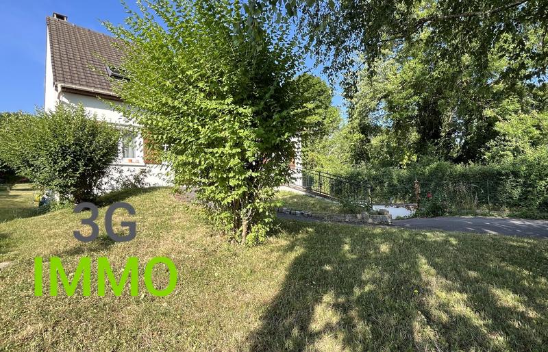 Maison traditionnelle - 130 m² - 8 pièces