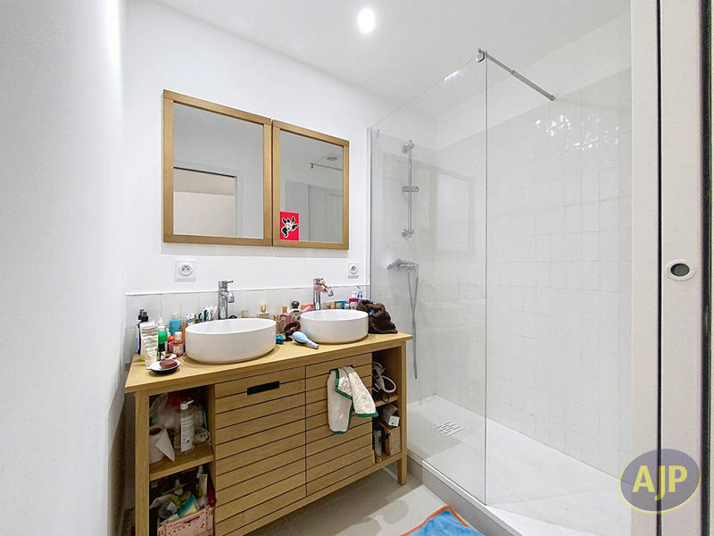 Appartement - 101 m² - 4 pièces