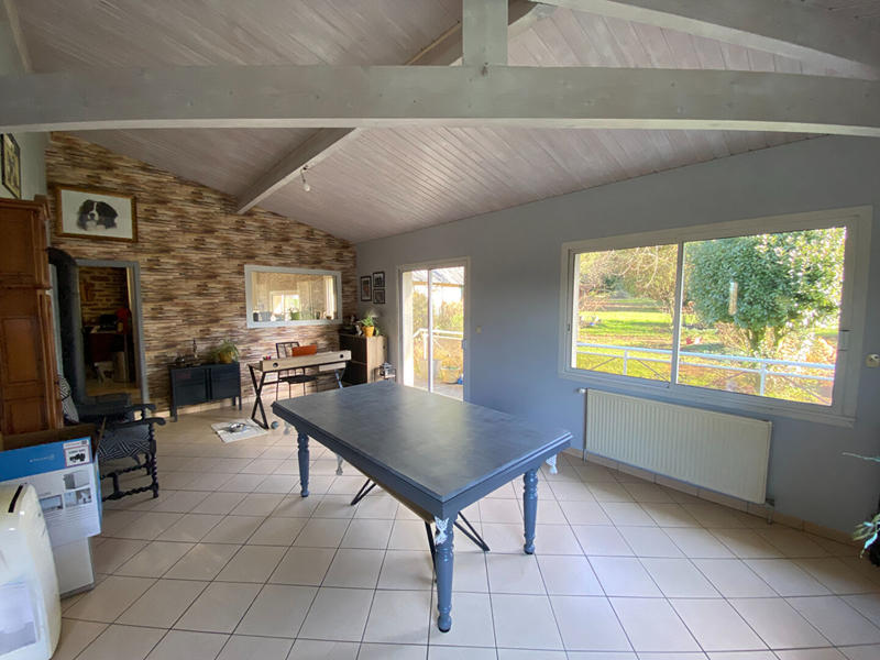 Maison - 210 m² - 5 pièces