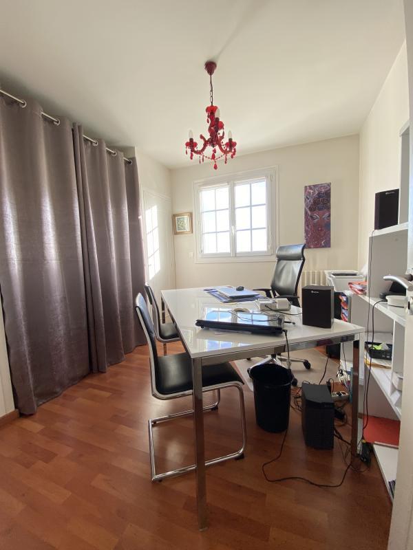 Pavillon - 170 m² - 7 pièces