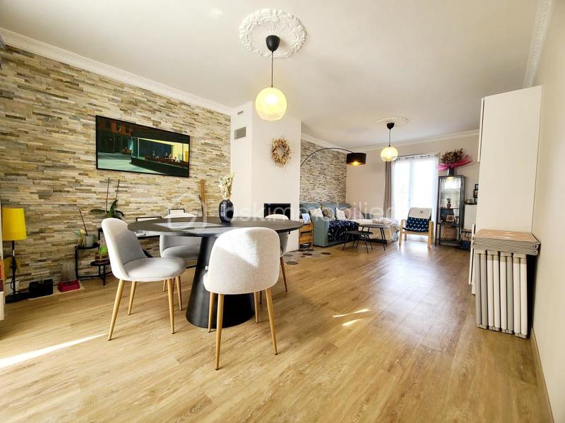 Pavillon - 85 m² - 5 pièces