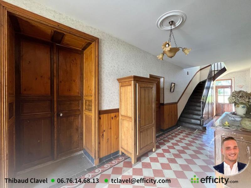 Maison - 208 m² - 6 pièces