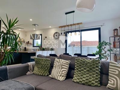 Maison - 87 m² - 4 pièces