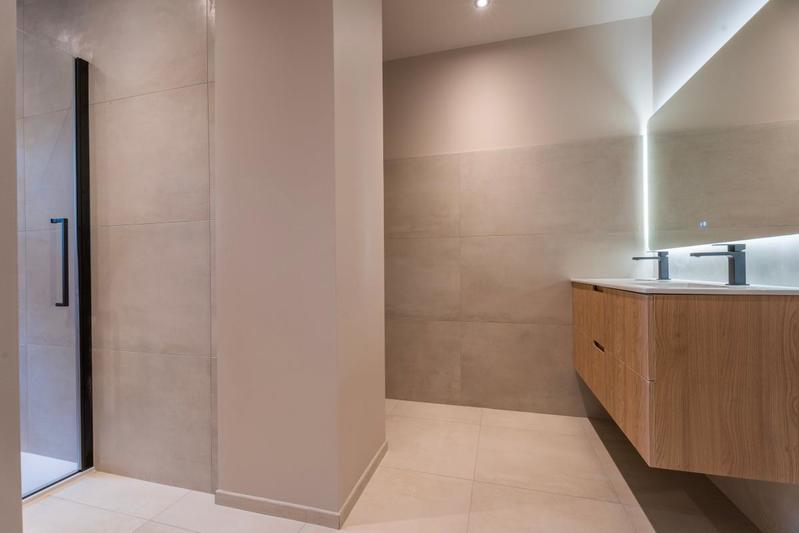 Maison - 182 m² - 6 pièces