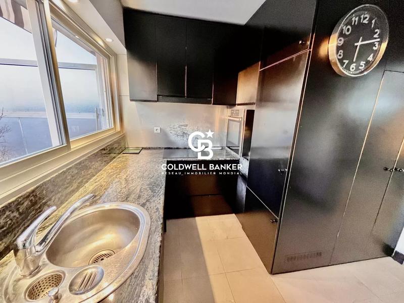 Appartement - 84 m² - 2 pièces