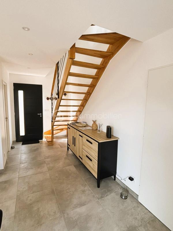 Villa - 95 m² - 4 pièces