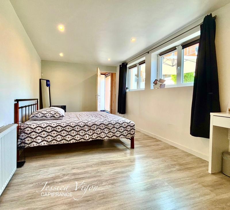 Maison - 96 m² - 5 pièces