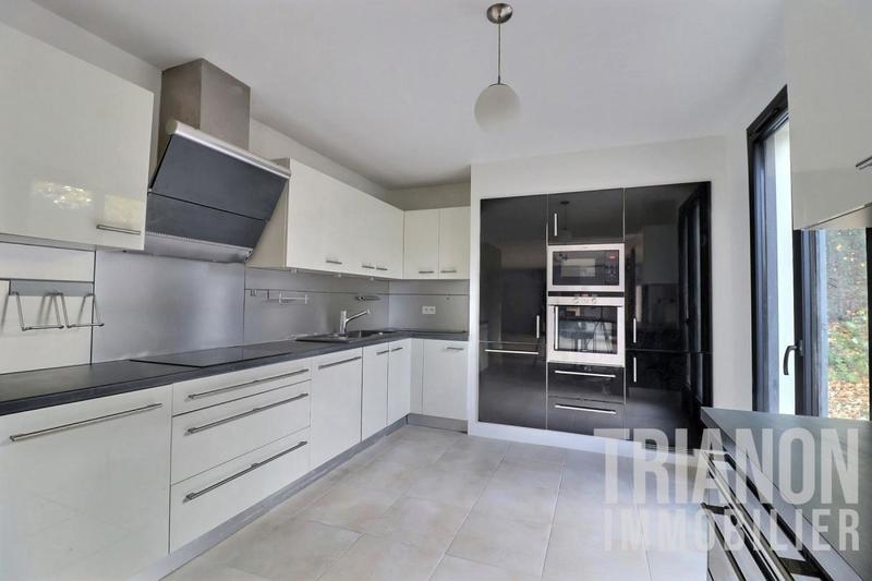 Maison - 186 m² - 7 pièces