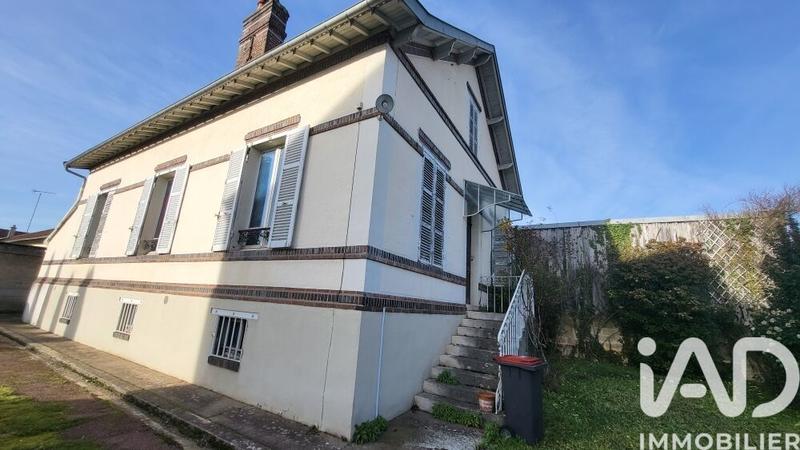 Maison - 163 m² - 9 pièces