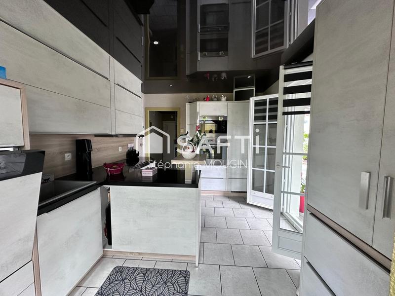 Maison - 135 m² - 8 pièces