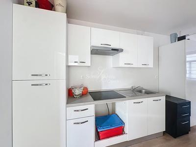 Appartement - 100 m² - 4 pièces