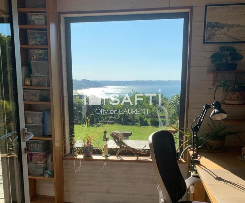 Maison - 136 m² - 8 pièces