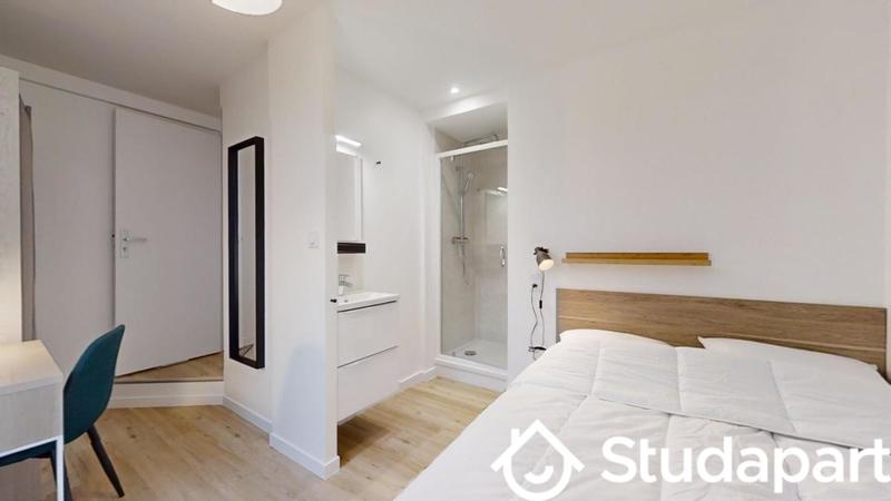 Chambre - 10 m² - 1 pièce