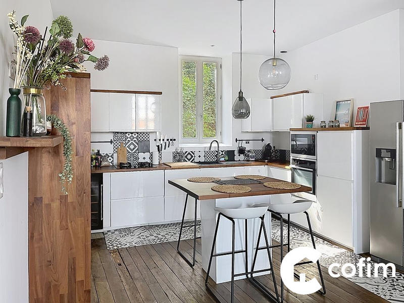 Duplex - 217 m² - 5 pièces