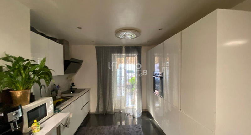 Maison de ville - 75 m² - 4 pièces