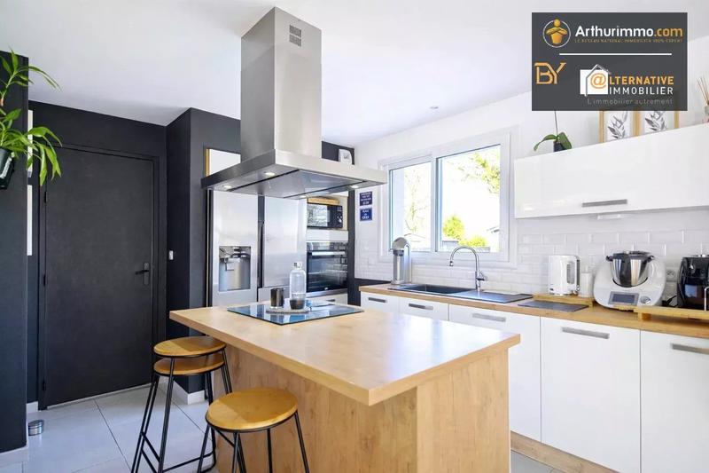 Maison - 121 m² - 6 pièces